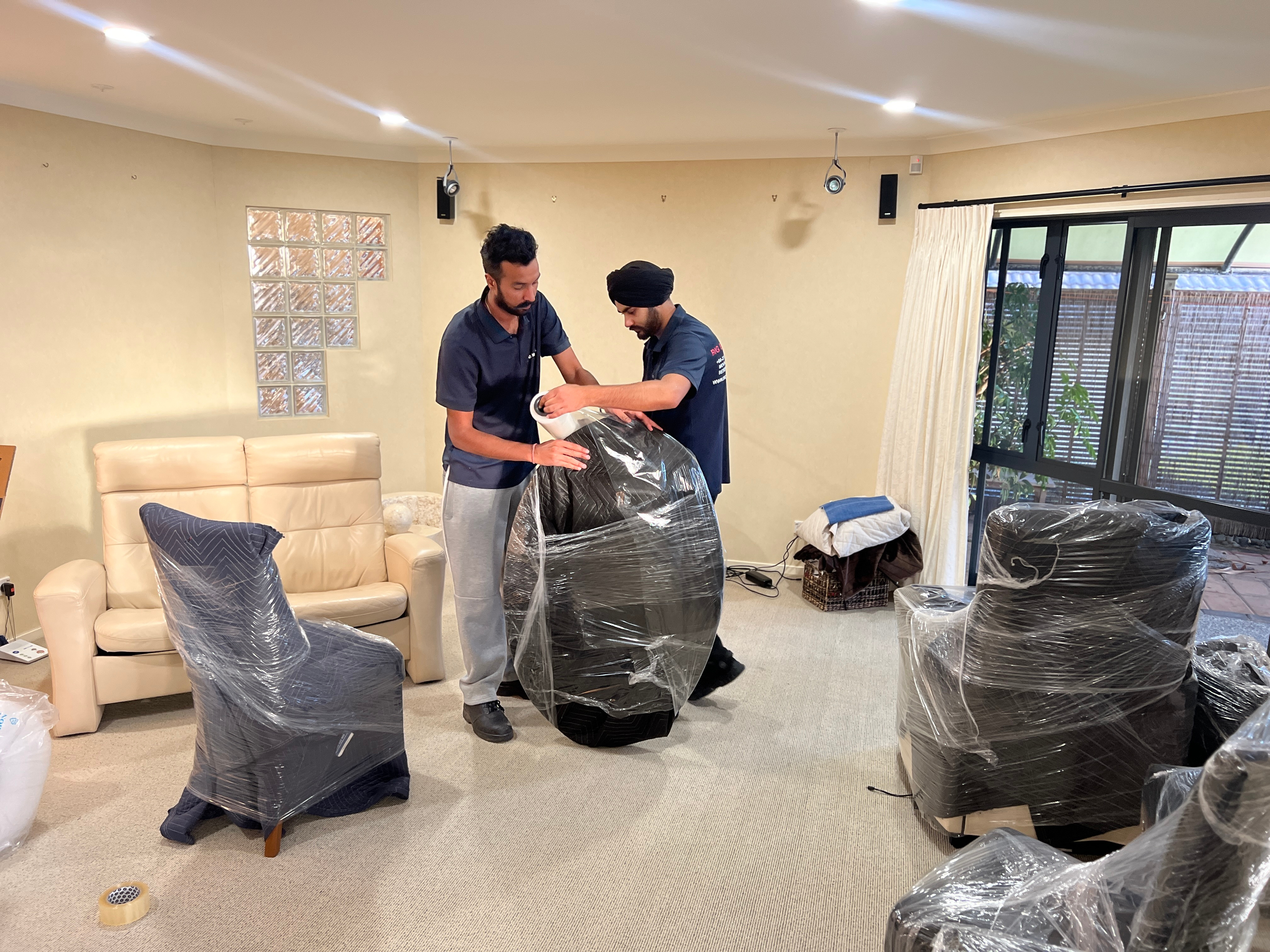 Hiring a moving company on Auckland North Shore - Big Bull Movers guide